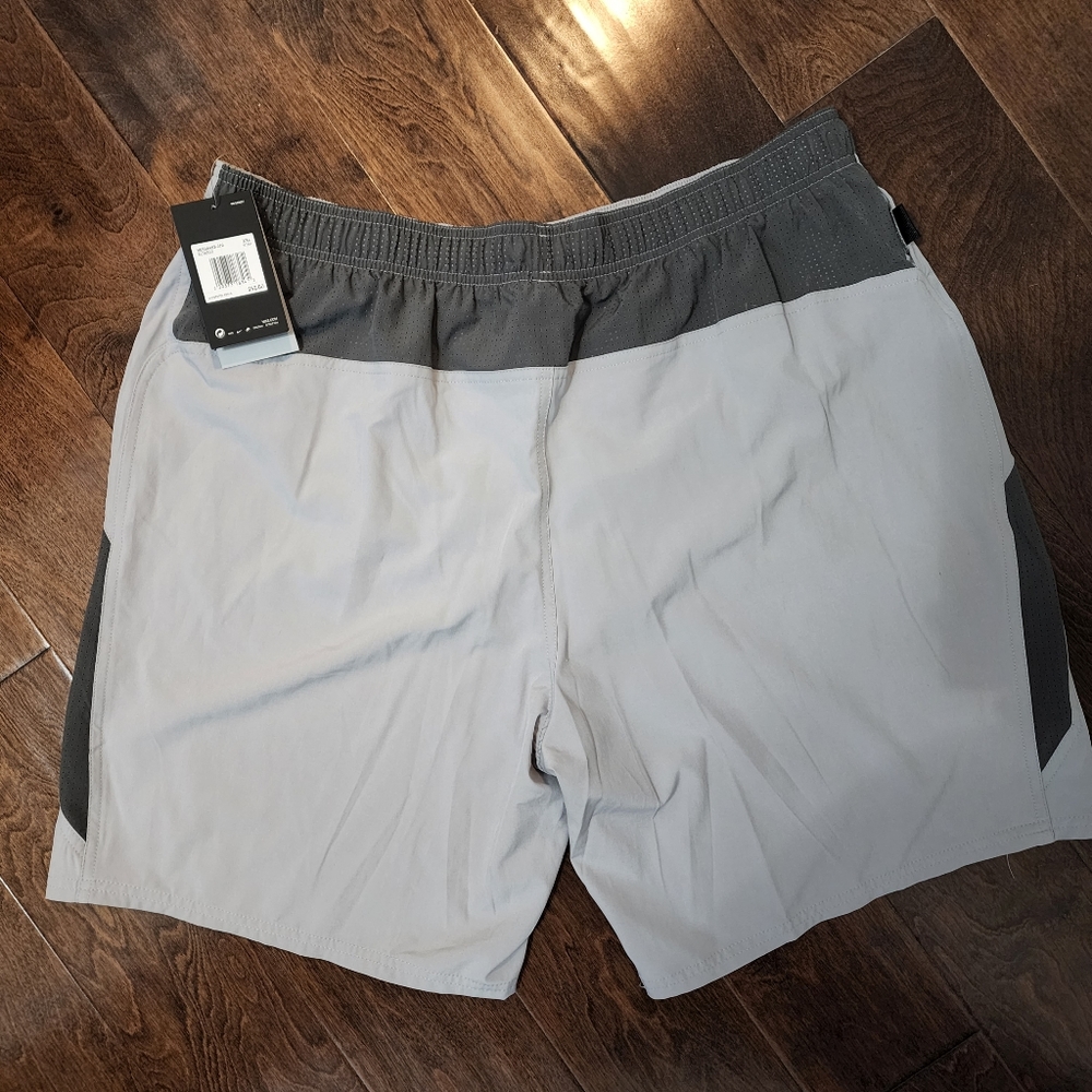 Nike Contend Volley short. 9in inseam. Size XXL - Picture 2 of 4